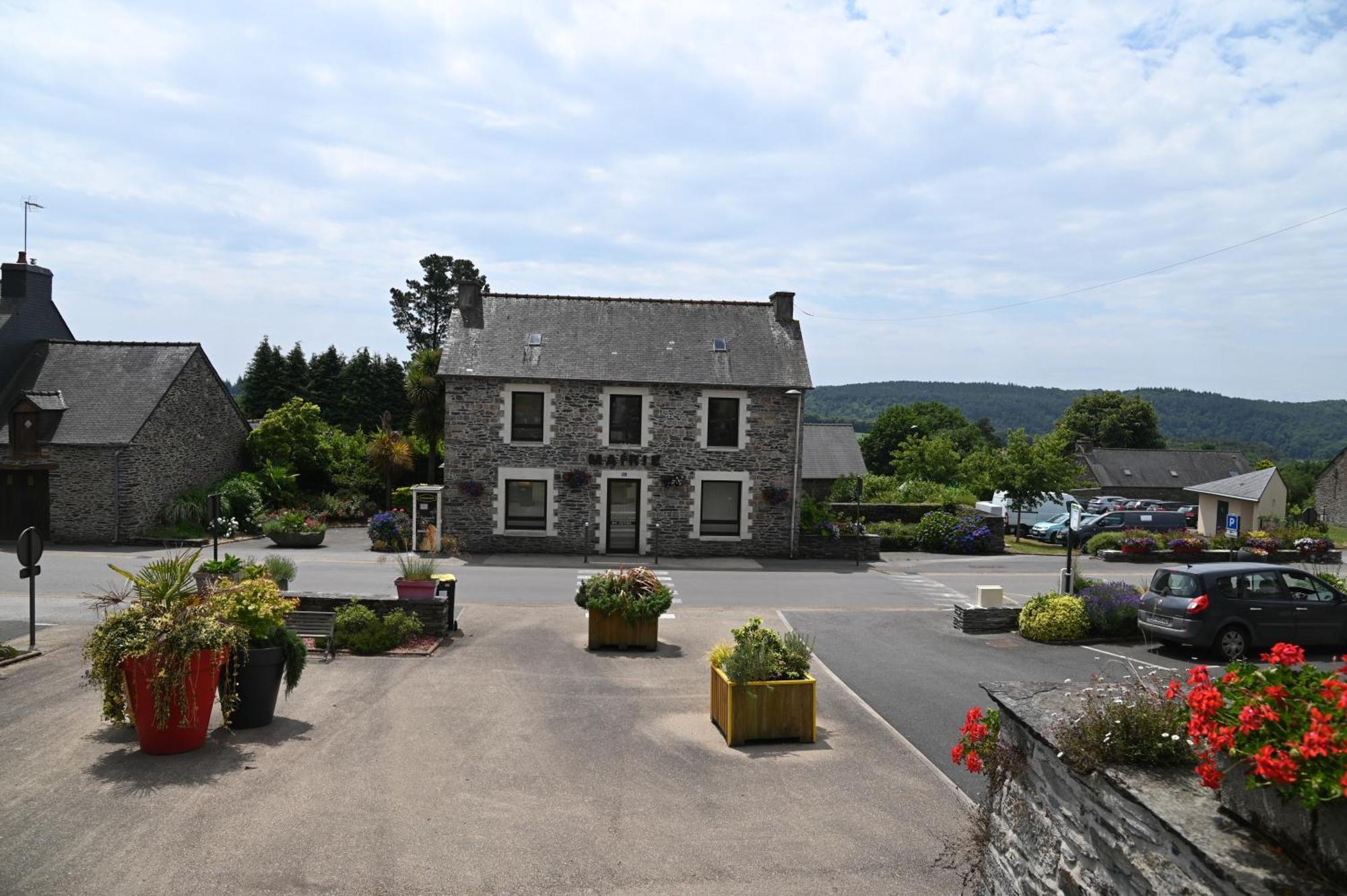 Caurel Cottage Exterior photo